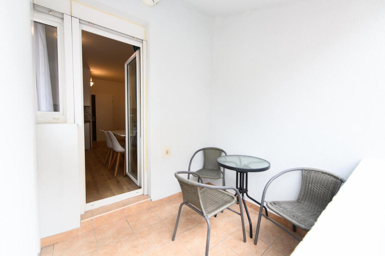 Cozy Beach Apartments Makarska Eksteriør billede