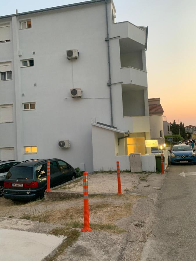 Cozy Beach Apartments Makarska Eksteriør billede