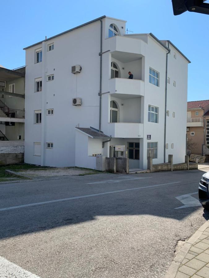 Cozy Beach Apartments Makarska Eksteriør billede